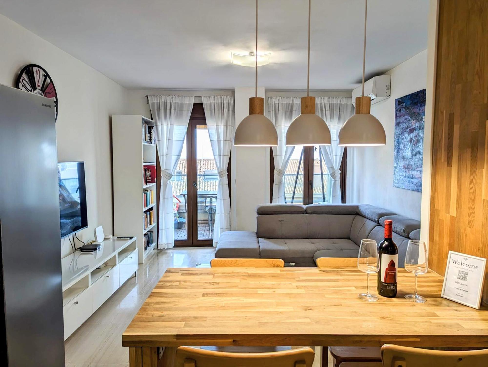 Modern Penthouse Apartment - 1 Min From The Beach 丰希罗拉 外观 照片