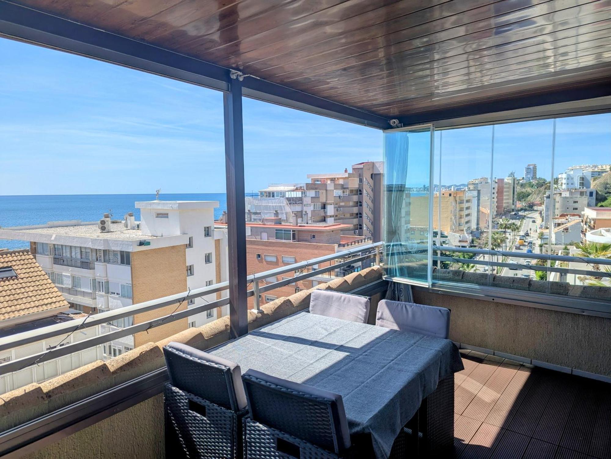 Modern Penthouse Apartment - 1 Min From The Beach 丰希罗拉 外观 照片