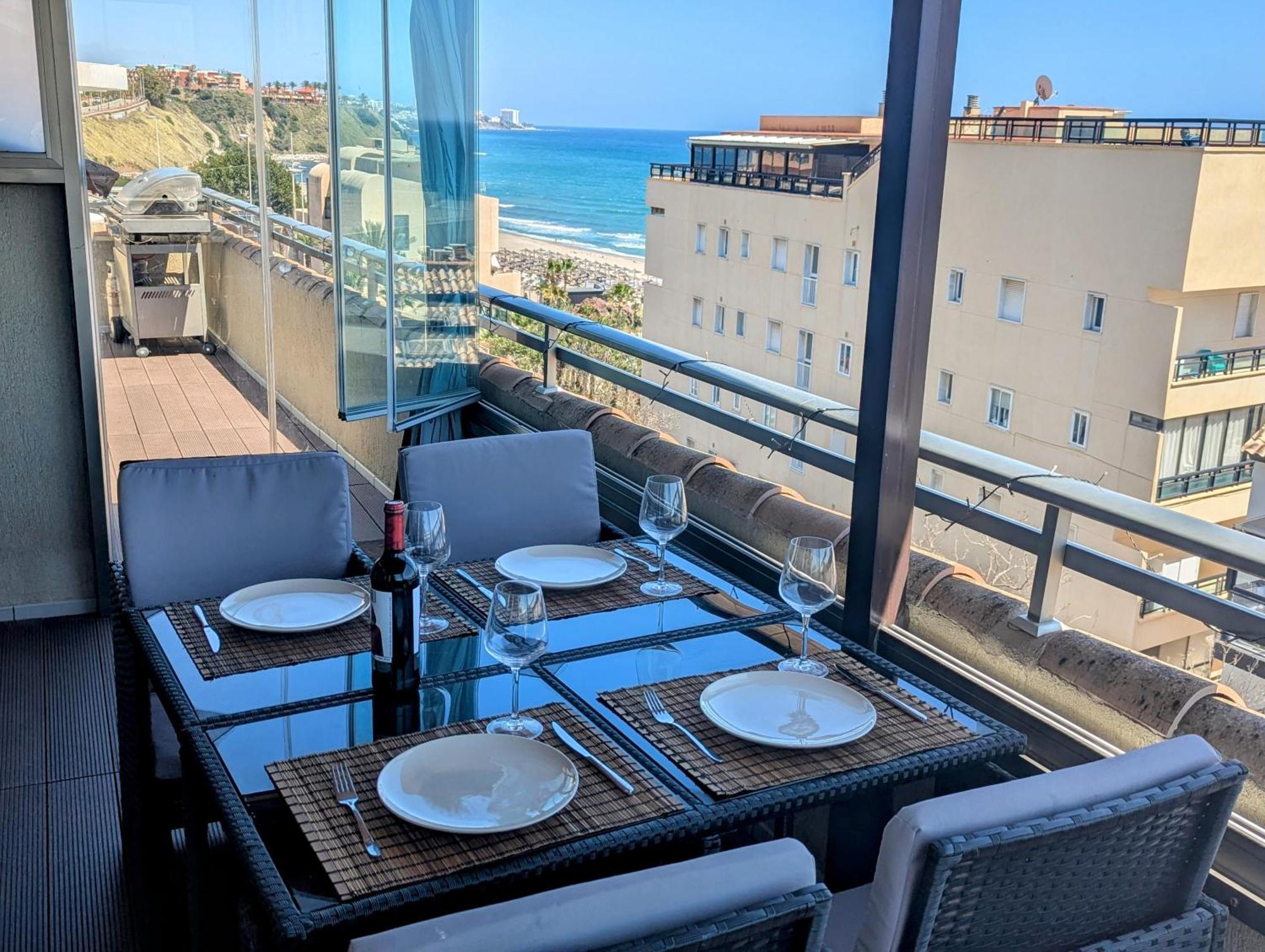 Modern Penthouse Apartment - 1 Min From The Beach 丰希罗拉 外观 照片